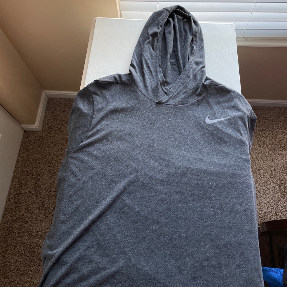 nike sweatshirt